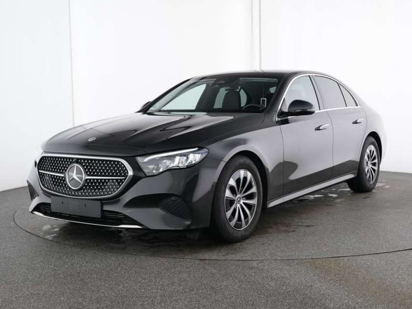 Foto dell’annuncio: Mercedes-Benz E 220, una vettura in evidenza