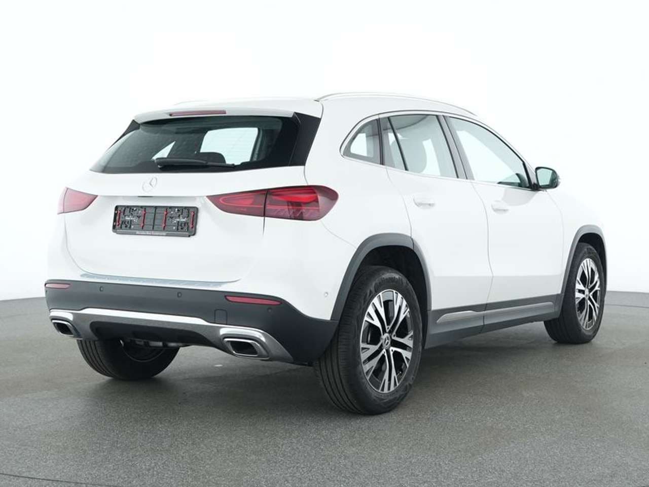 Mercedes-Benz GLA 180: foto 3 di 6