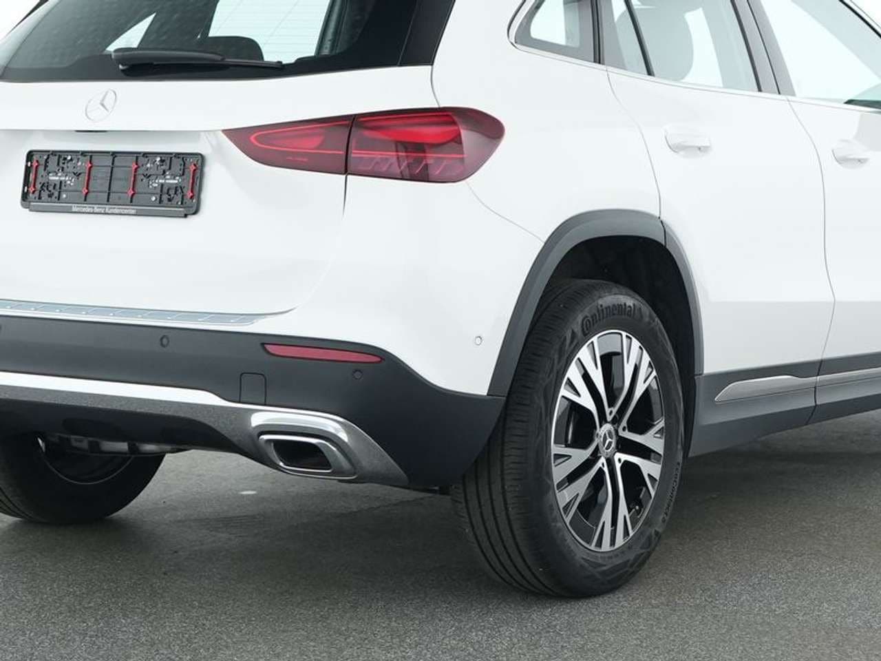 Mercedes-Benz GLA 180: foto 4 di 6