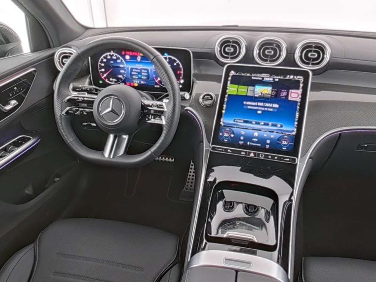 Mercedes-Benz GLC 220: foto 6 di 6