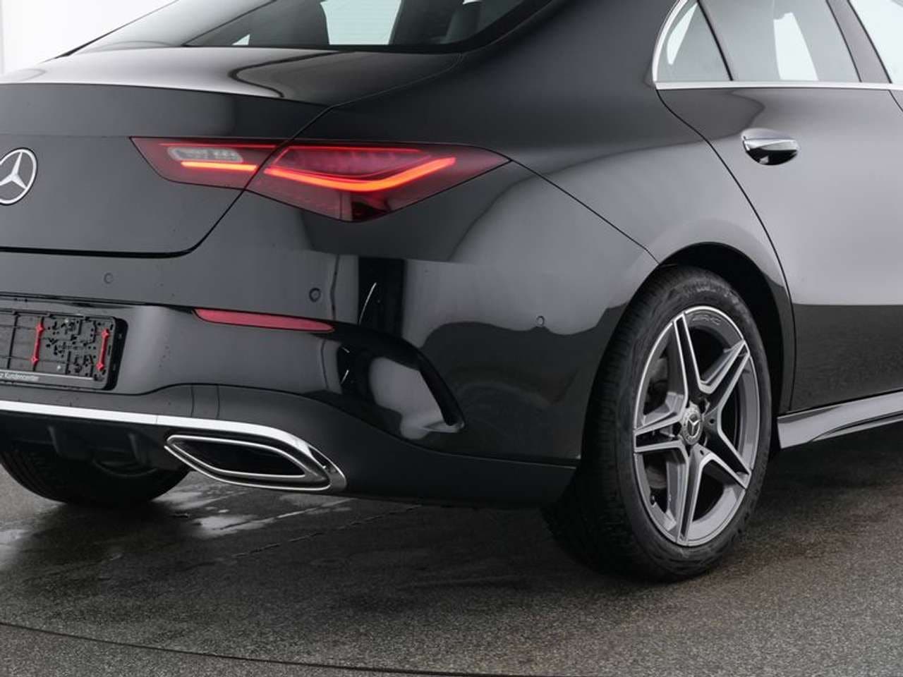 Mercedes-Benz CLA 180: foto 4 di 6