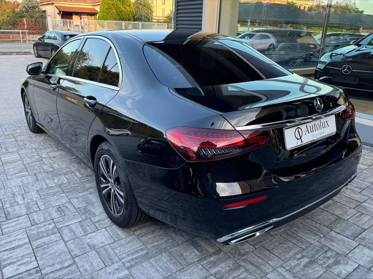Mercedes-Benz E 200: foto 2 di 6