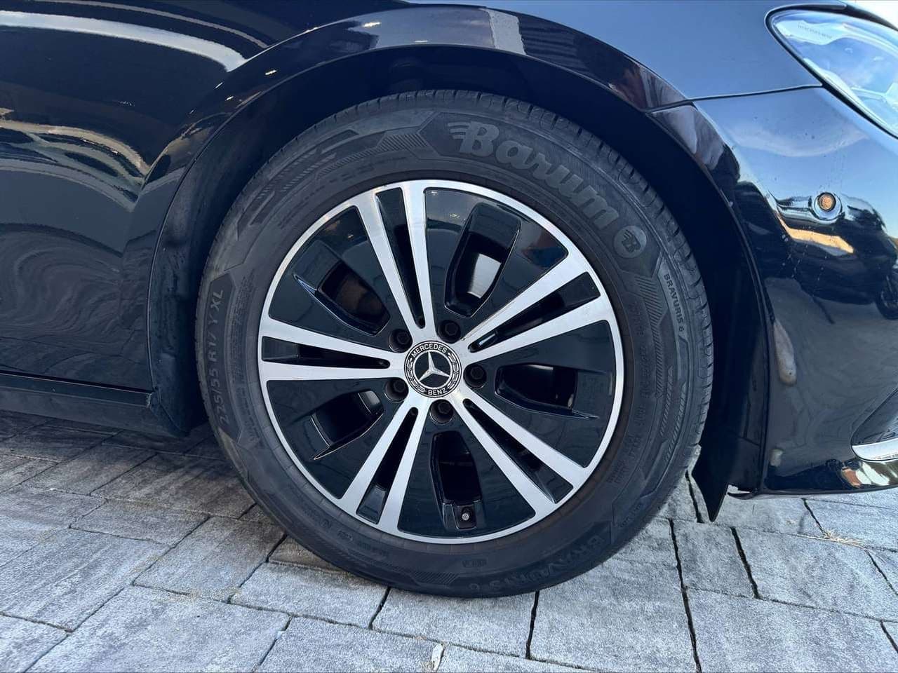Mercedes-Benz E 200: foto 6 di 6