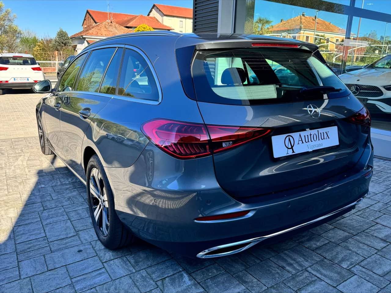 Mercedes-Benz C 200: foto 2 di 6