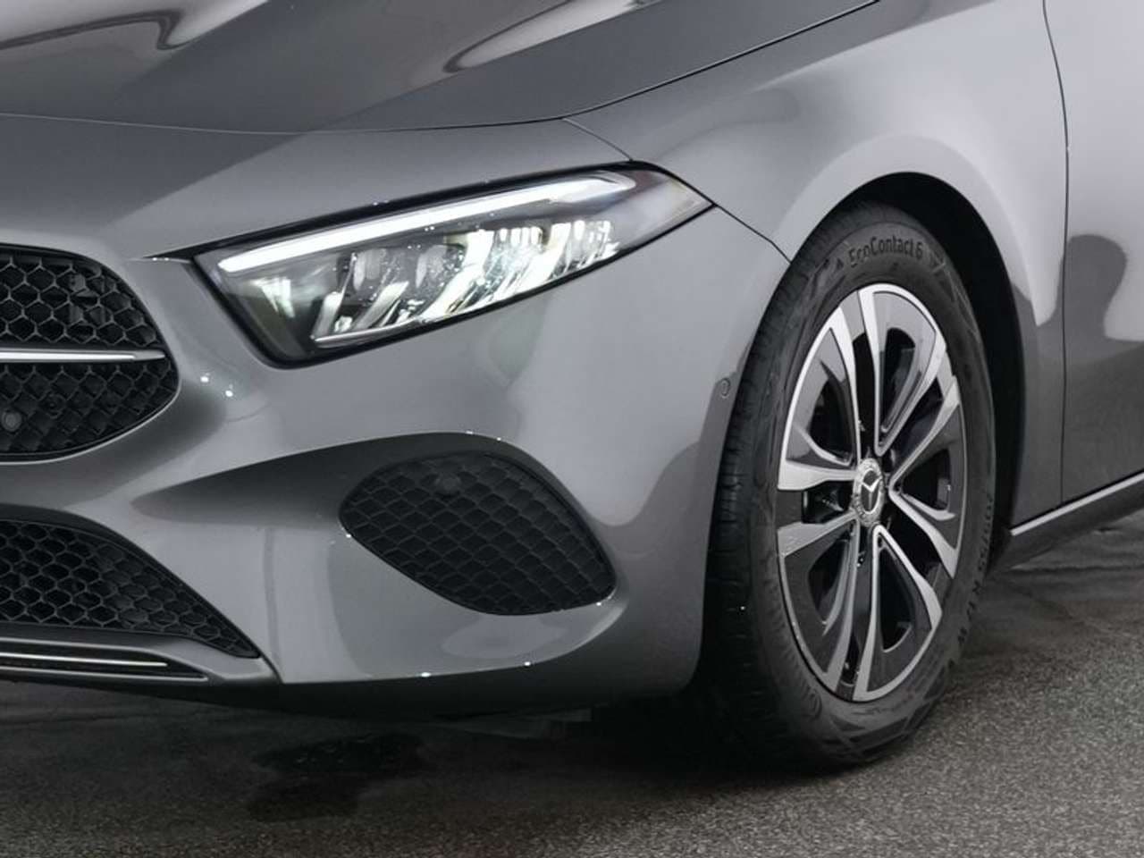 Mercedes-Benz A 180: foto 3 di 6