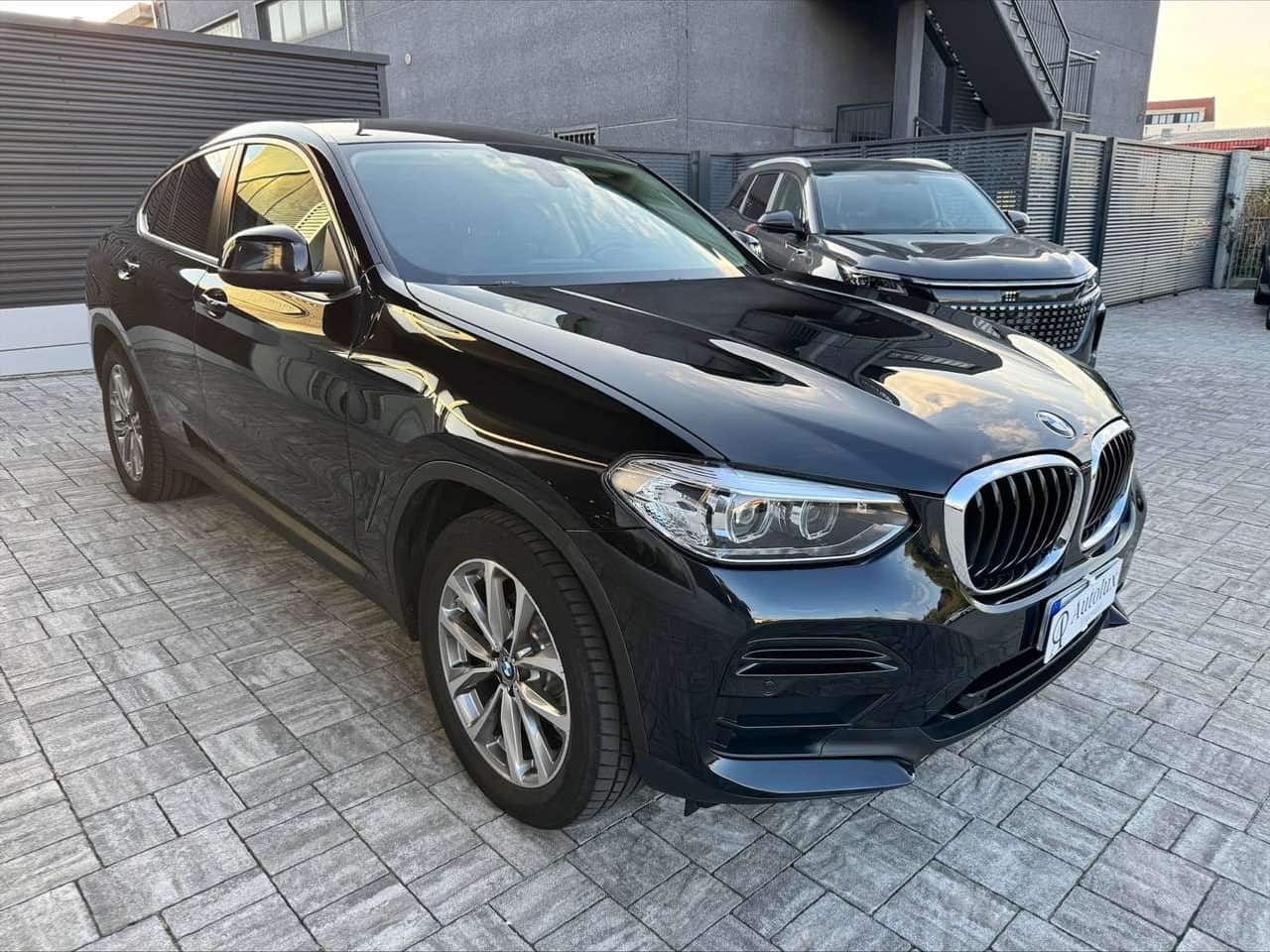 BMW X4: foto 4 di 6