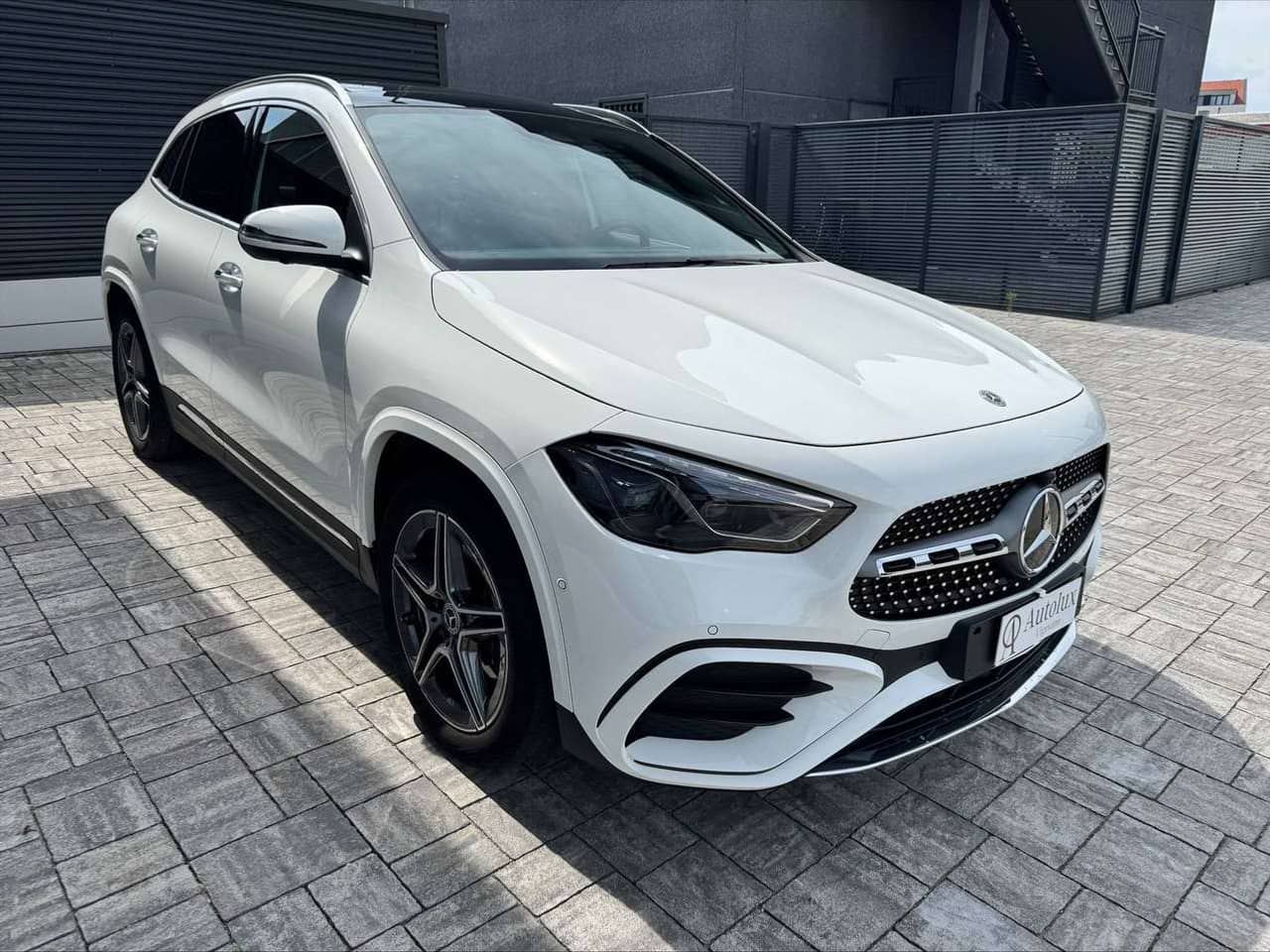 Mercedes-Benz GLA 180: foto 4 di 6