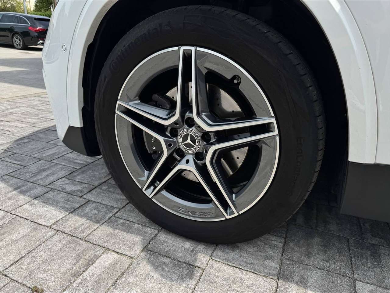 Mercedes-Benz GLA 180: foto 5 di 6