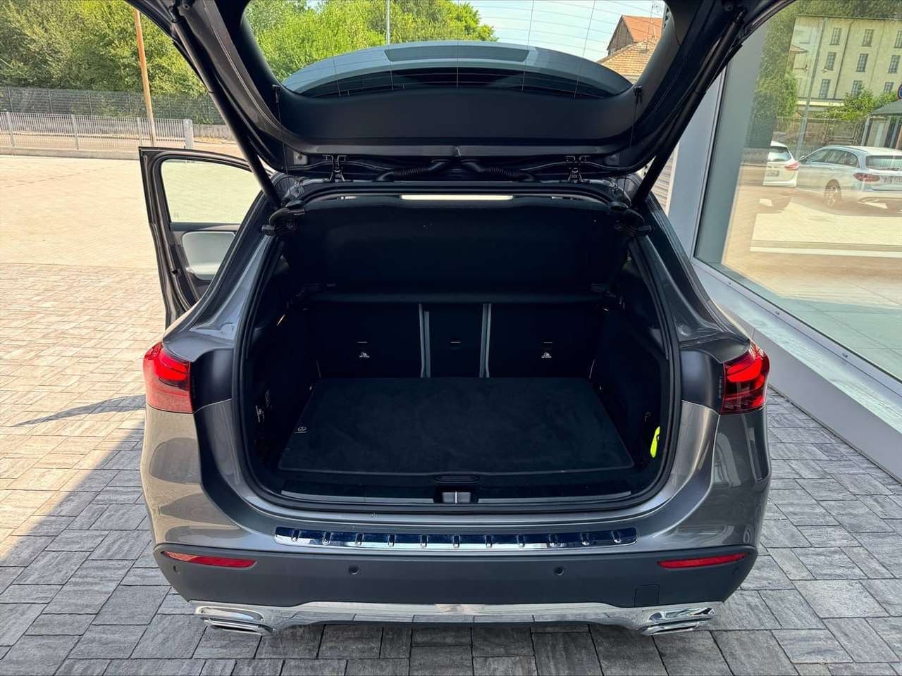 Mercedes-Benz GLA 180: foto 5 di 6