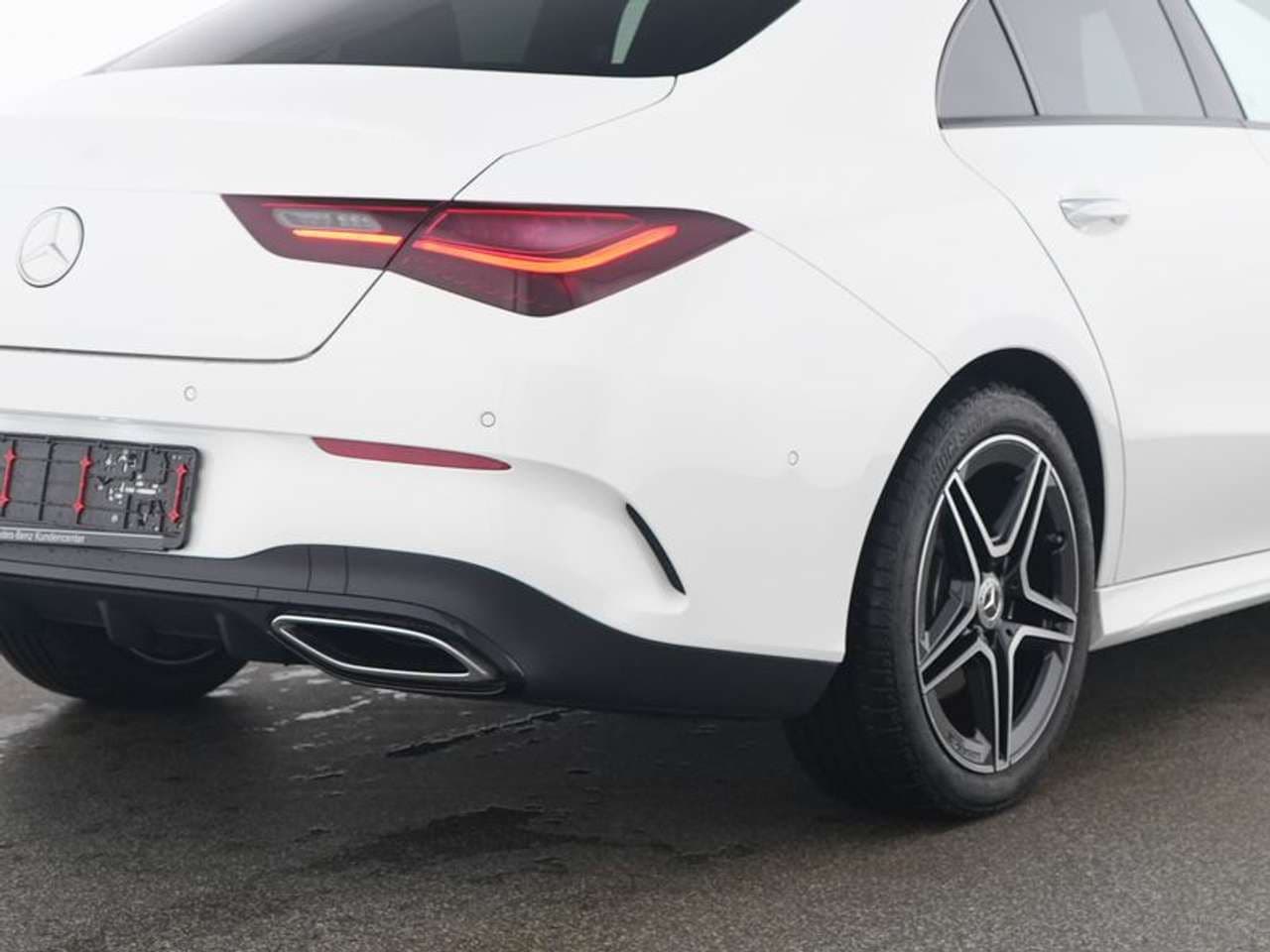 Mercedes-Benz CLA 200: foto 4 di 6