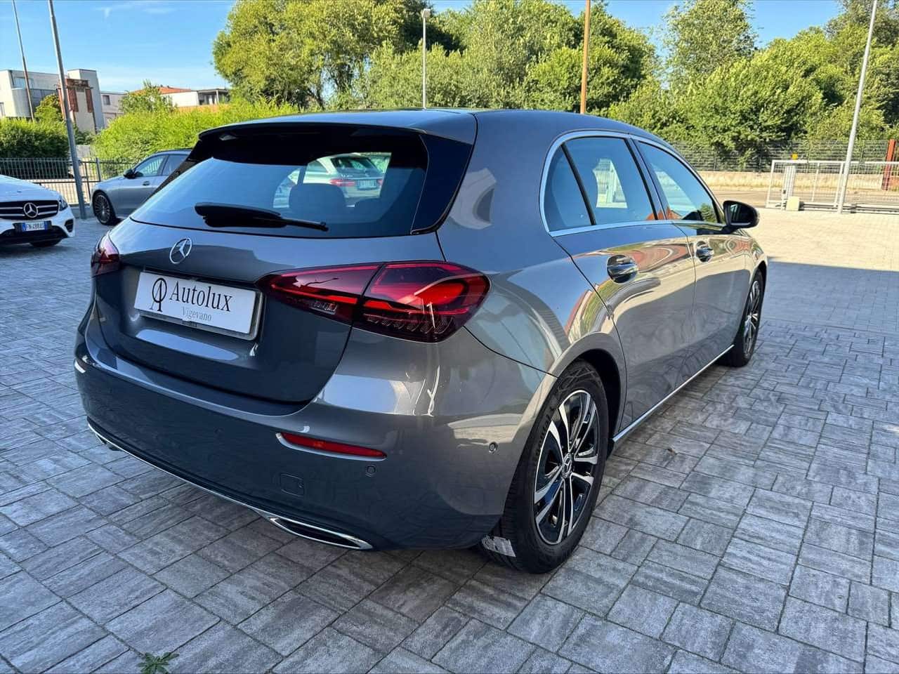 Mercedes-Benz A 200: foto 3 di 6