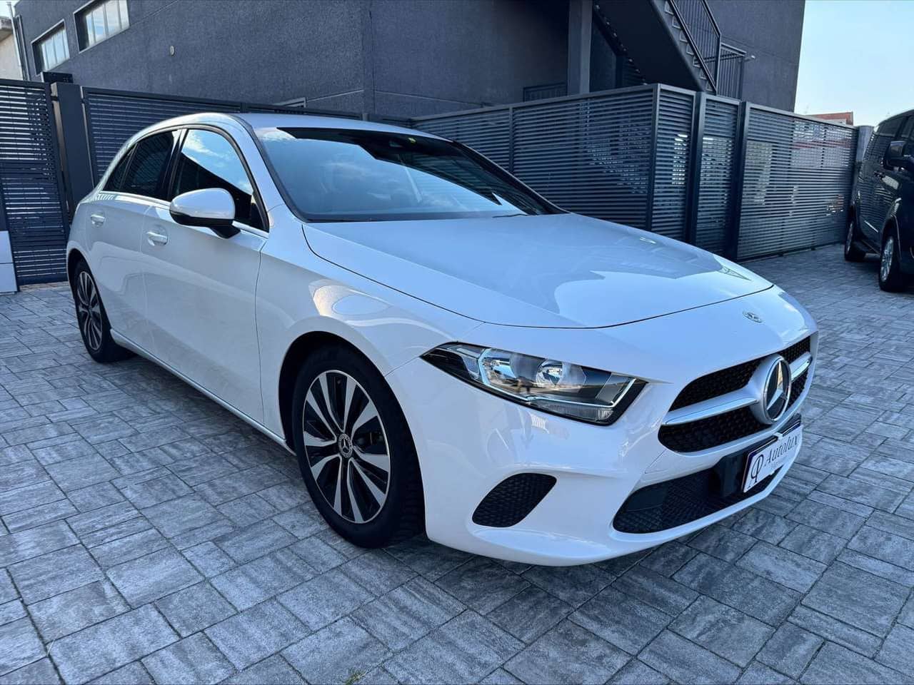 Mercedes-Benz A 180: foto 4 di 6