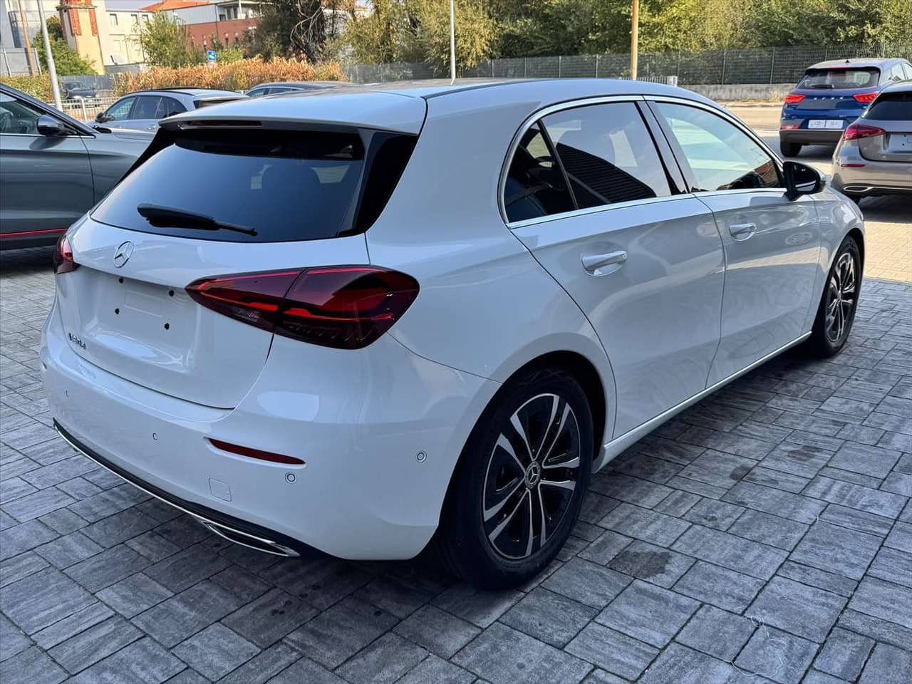 Mercedes-Benz A 180: foto 3 di 6