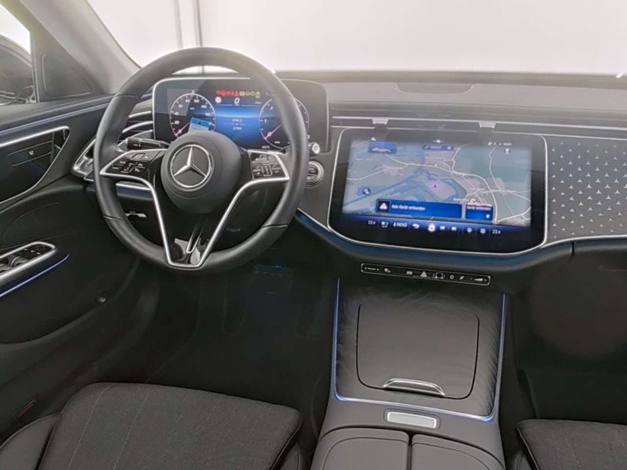 Mercedes-Benz E 220: foto 5 di 6