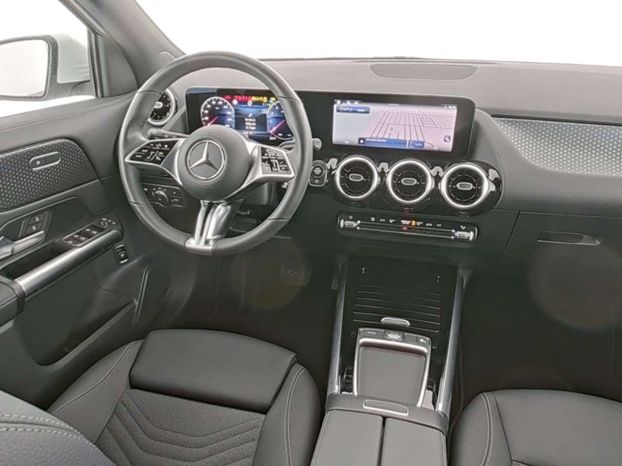 Mercedes-Benz GLA 200: foto 6 di 6