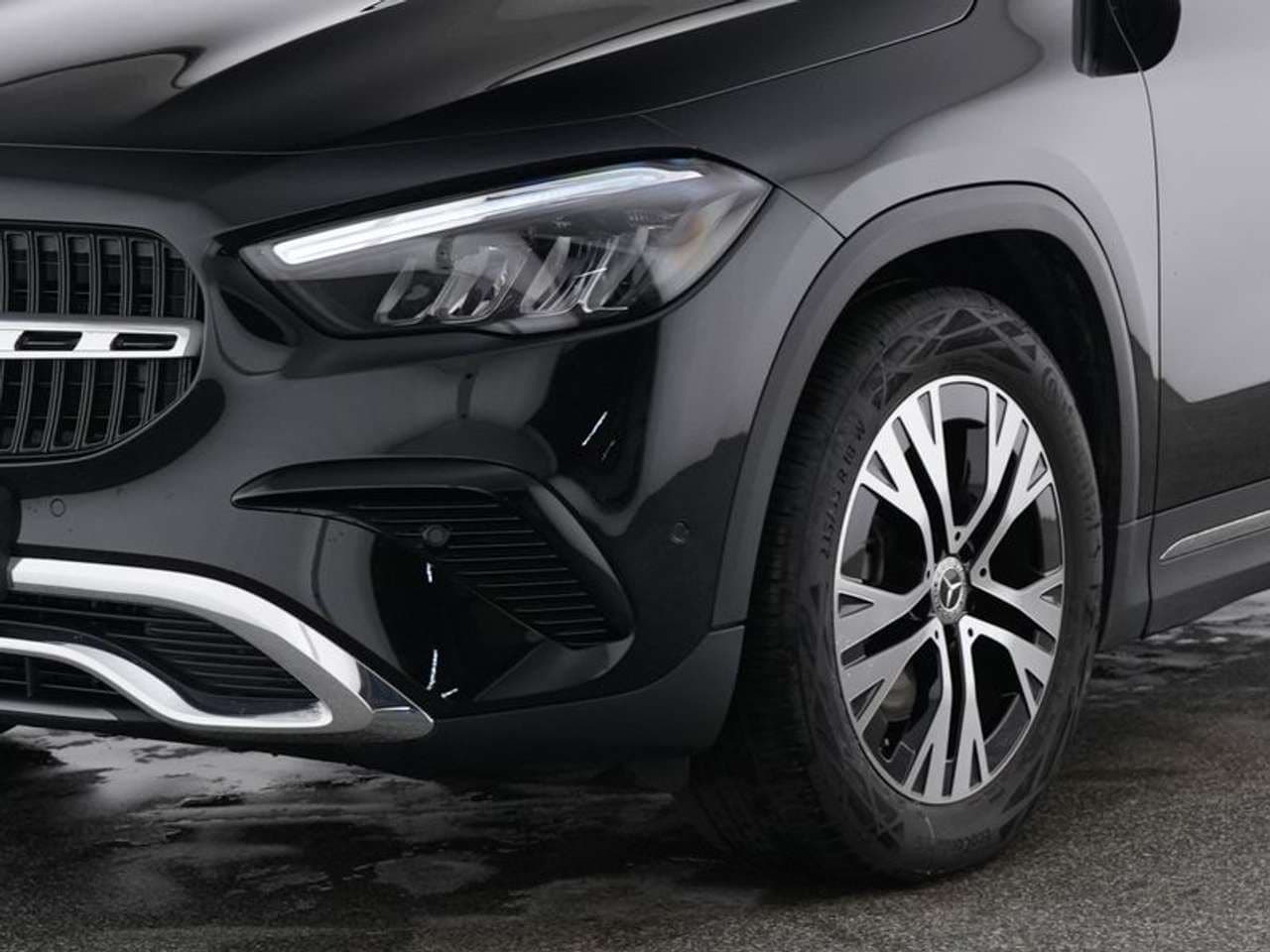 Mercedes-Benz GLA 200: foto 3 di 6