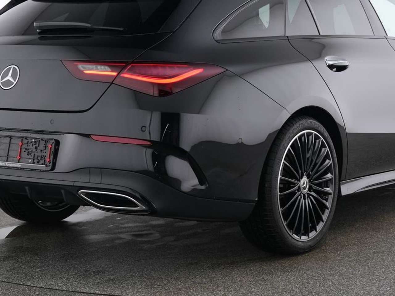 Mercedes-Benz CLA 200: foto 3 di 6
