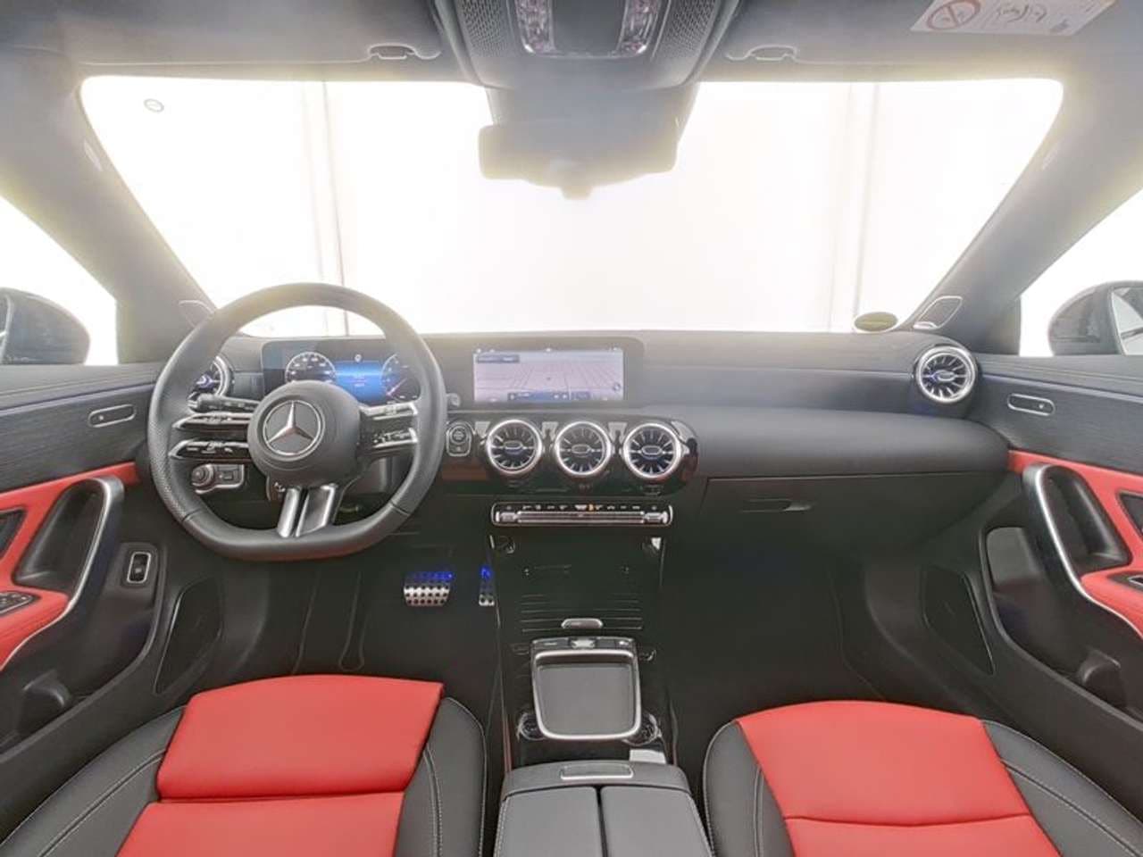Mercedes-Benz CLA 200: foto 6 di 6