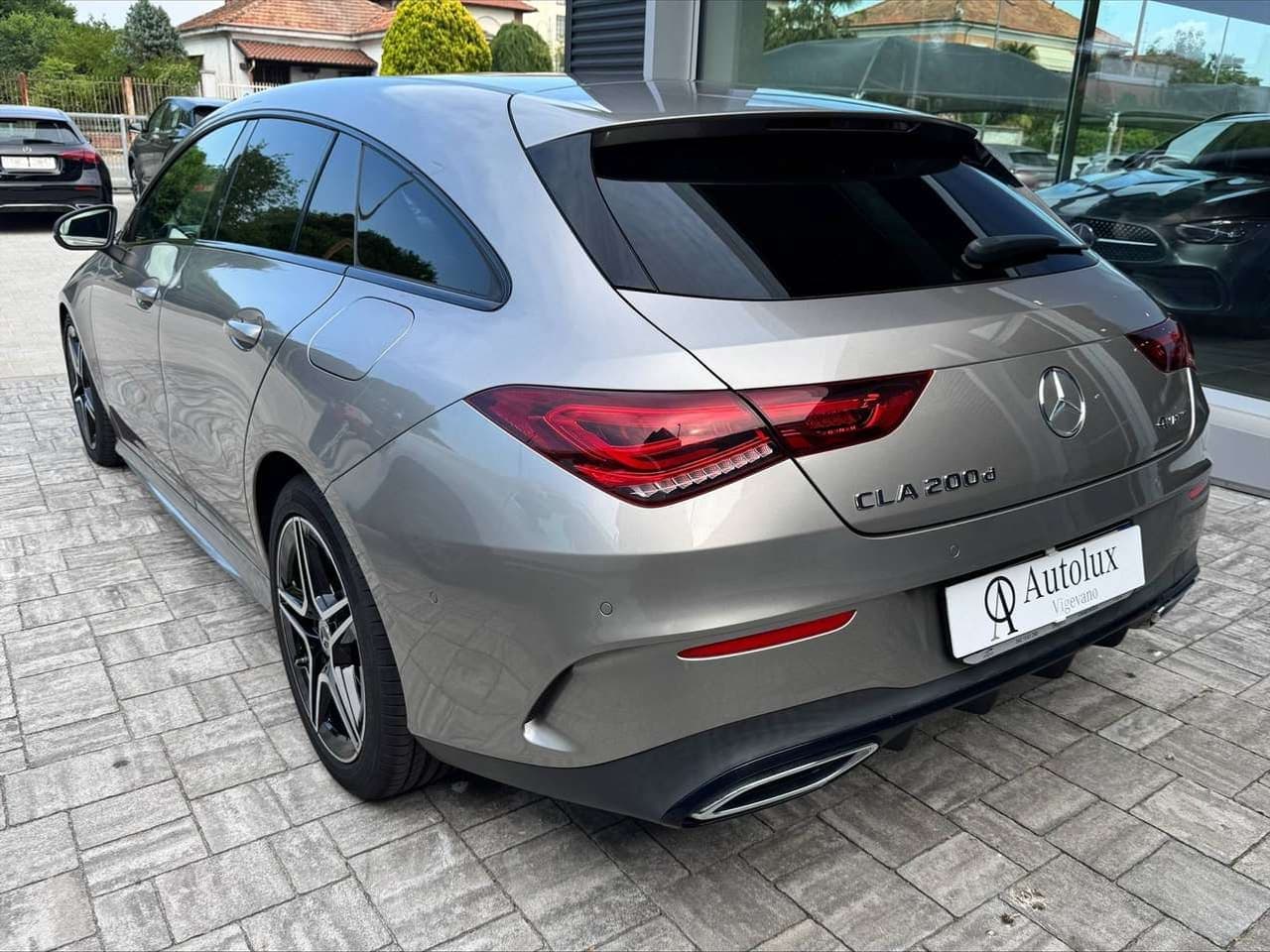 Mercedes-Benz CLA 200: foto 2 di 6