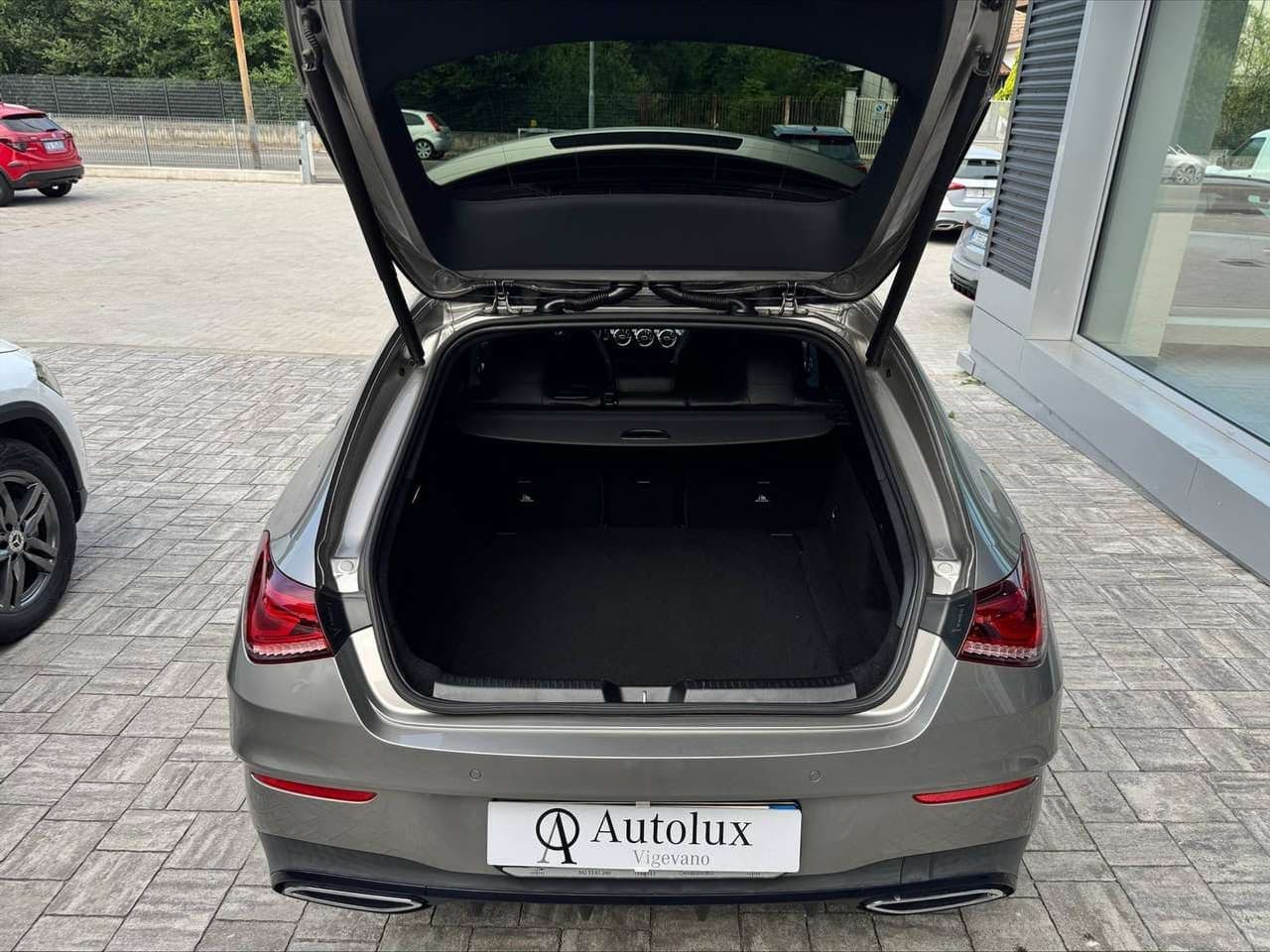 Mercedes-Benz CLA 200: foto 6 di 6
