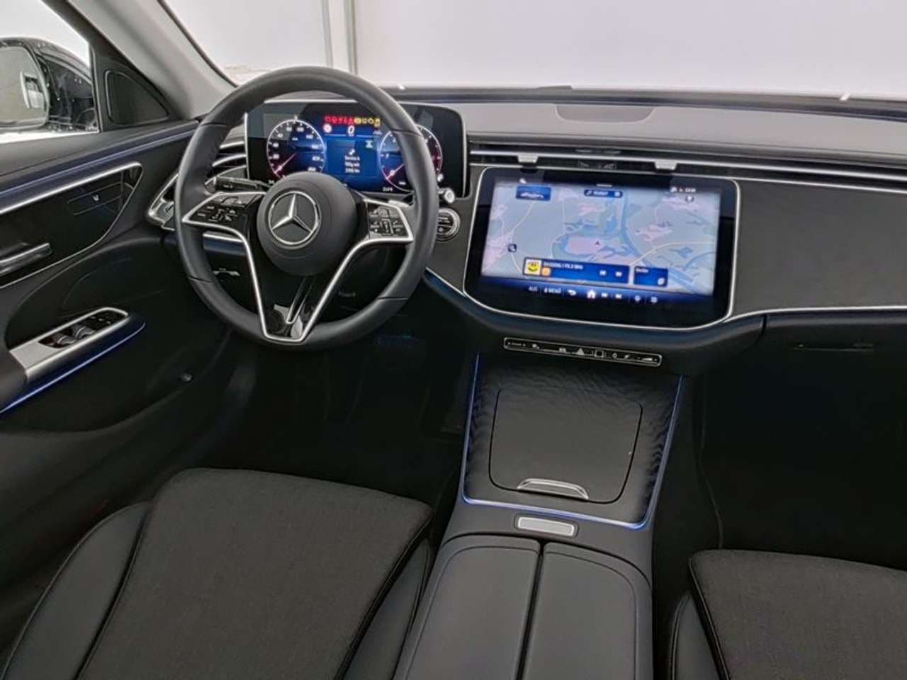 Mercedes-Benz E 220: foto 6 di 6