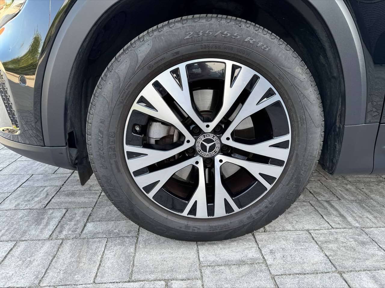 Mercedes-Benz GLB 180: foto 5 di 6