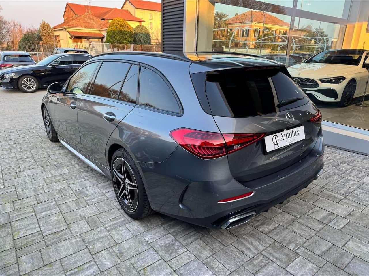 Mercedes-Benz C 220: foto 2 di 6
