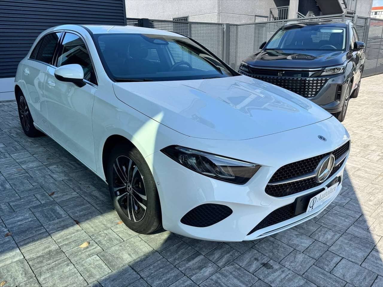 Mercedes-Benz A 200: foto 4 di 6