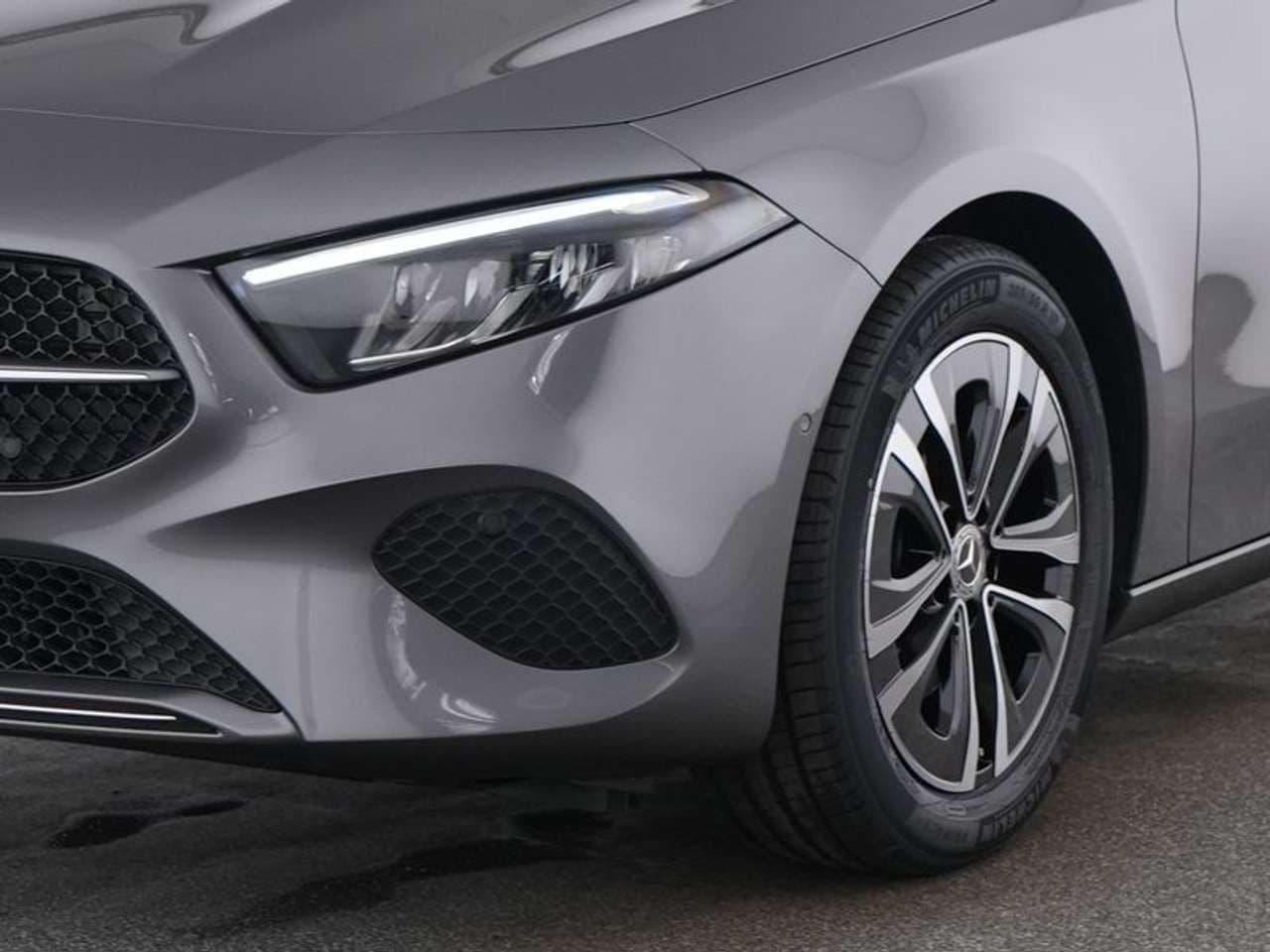 Mercedes-Benz A 200: foto 2 di 6