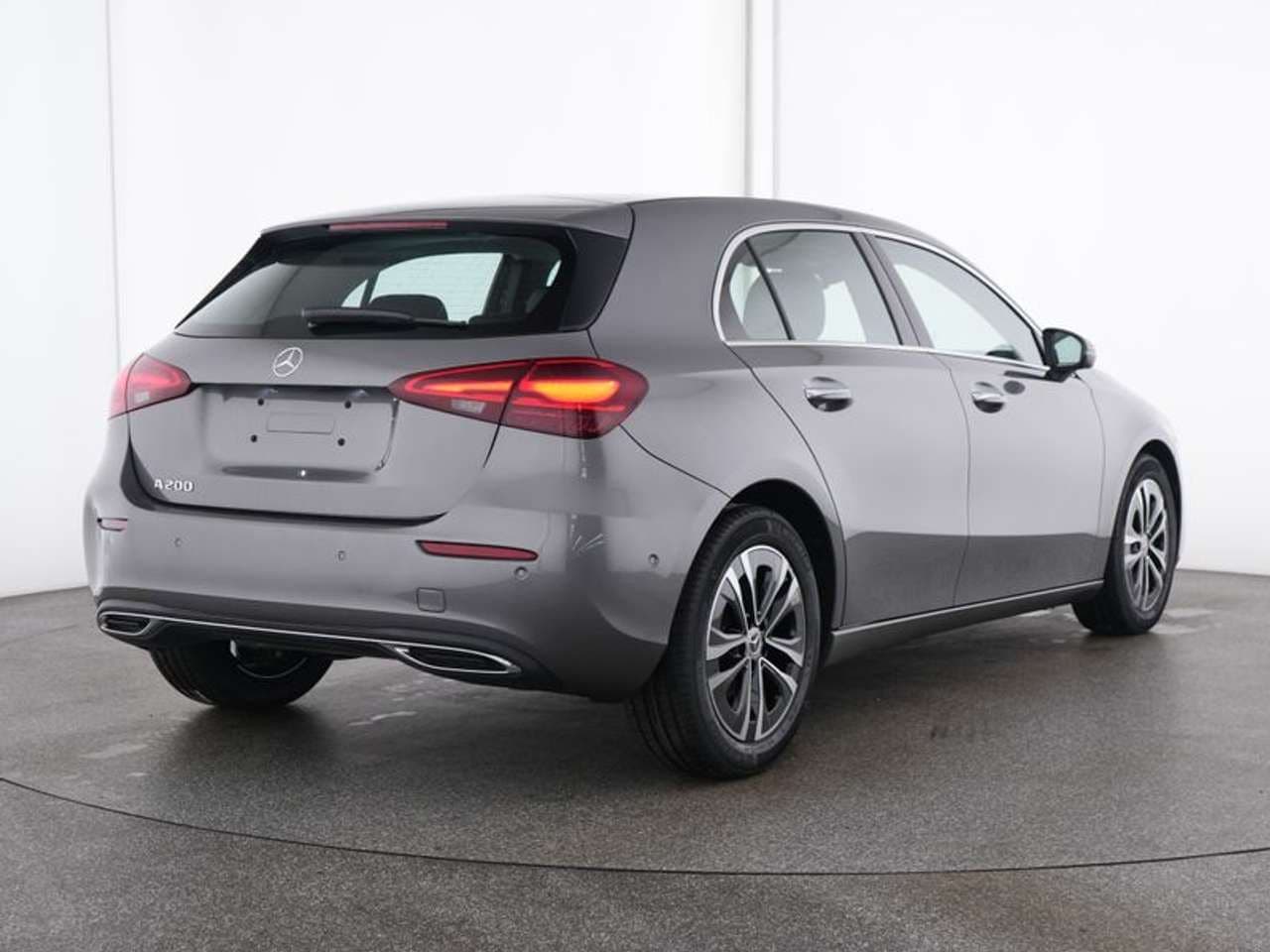 Mercedes-Benz A 200: foto 3 di 6