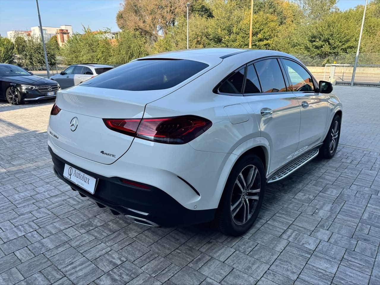 Mercedes-Benz GLE 300: foto 4 di 6