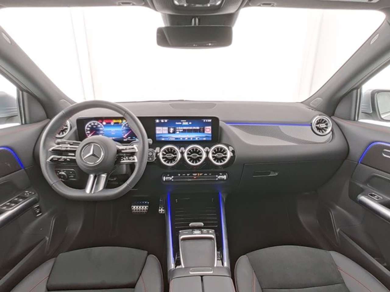 Mercedes-Benz GLA 180: foto 5 di 6