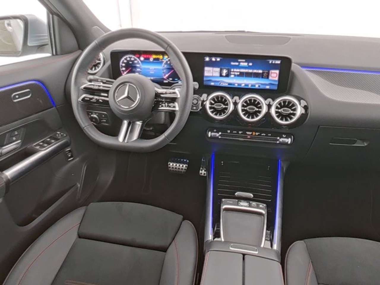 Mercedes-Benz GLA 180: foto 6 di 6